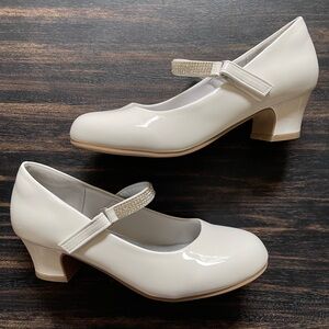 Girls White Patent Leather Mary Jane Shoes with Low Heel & Rhinestones - Size 4